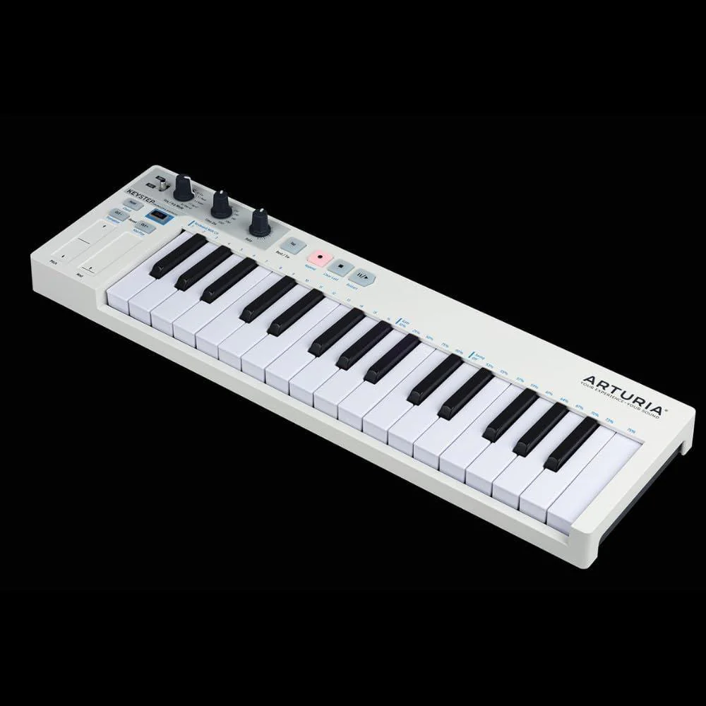 Arturia KeyStep 32-Key Controller & Sequencer Bundle w/Pig Hog 4-Pack Mono Patch Cables & Liquid Audio Polishing Cloth - Image 2