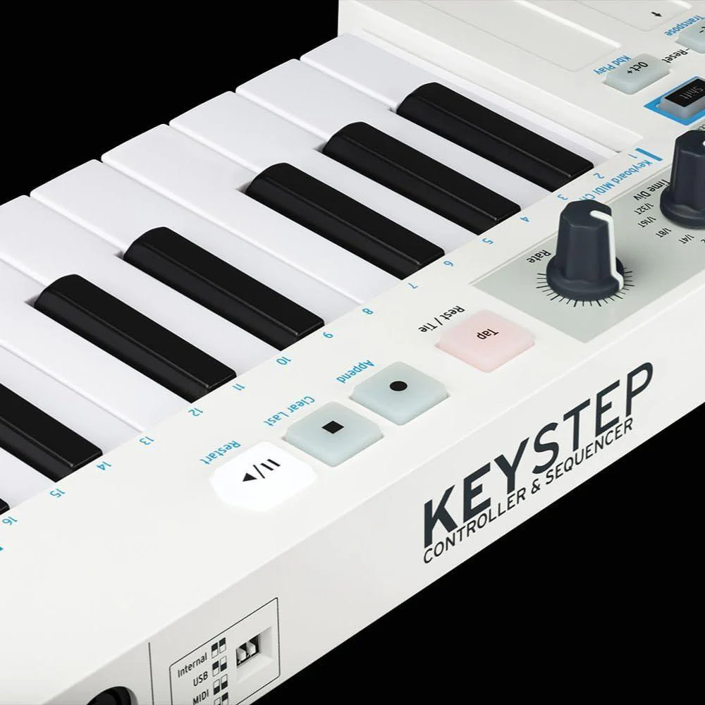 Arturia KeyStep 32-Key Controller & Sequencer Bundle w/Pig Hog 4-Pack Mono Patch Cables & Liquid Audio Polishing Cloth - Image 6