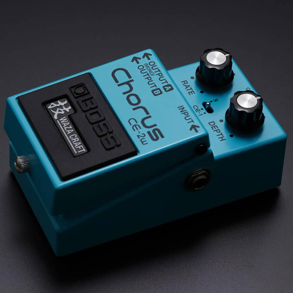 Boss CE-2W Waza Craft Chorus Pedal Bundle with 2x Strukture S6P48 Woven Right Angle Patch Cables, 12x Fender Guitar Picks, 9V Power Adapter and Liquid Audio Instrument Polishing Cloth - Image 2