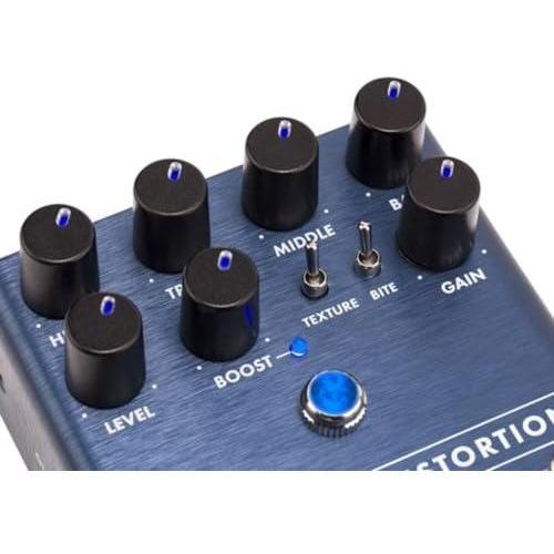 Fender Full Moon Distortion Effects Pedal, Boost and Gain Bundle w/2x Strukture S6P48 Woven Right Angle Patch Cables, 12x Guitar Picks and Liquid Audio Polishing Cloth - Image 6