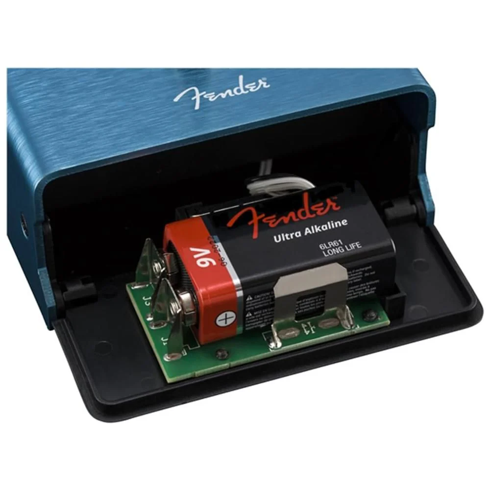 Fender Mirror Image Delay Effects Pedal Bundle w/2x Strukture S6P48 Woven Right Angle Patch Cables, 12x Guitar Picks and Liquid Audio Polishing Cloth - Image 2