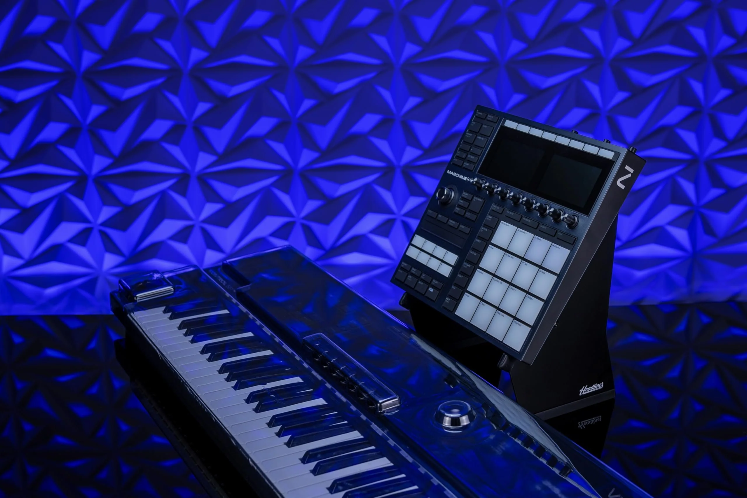 Headliner Adjustable Steel Desktop Production Stand; 55˚ Degree Angle; Fits Larger Desktop Synths, Samplers, Effects Modules, Drum Machines and more Music Production Gear for your Studio - Image 7