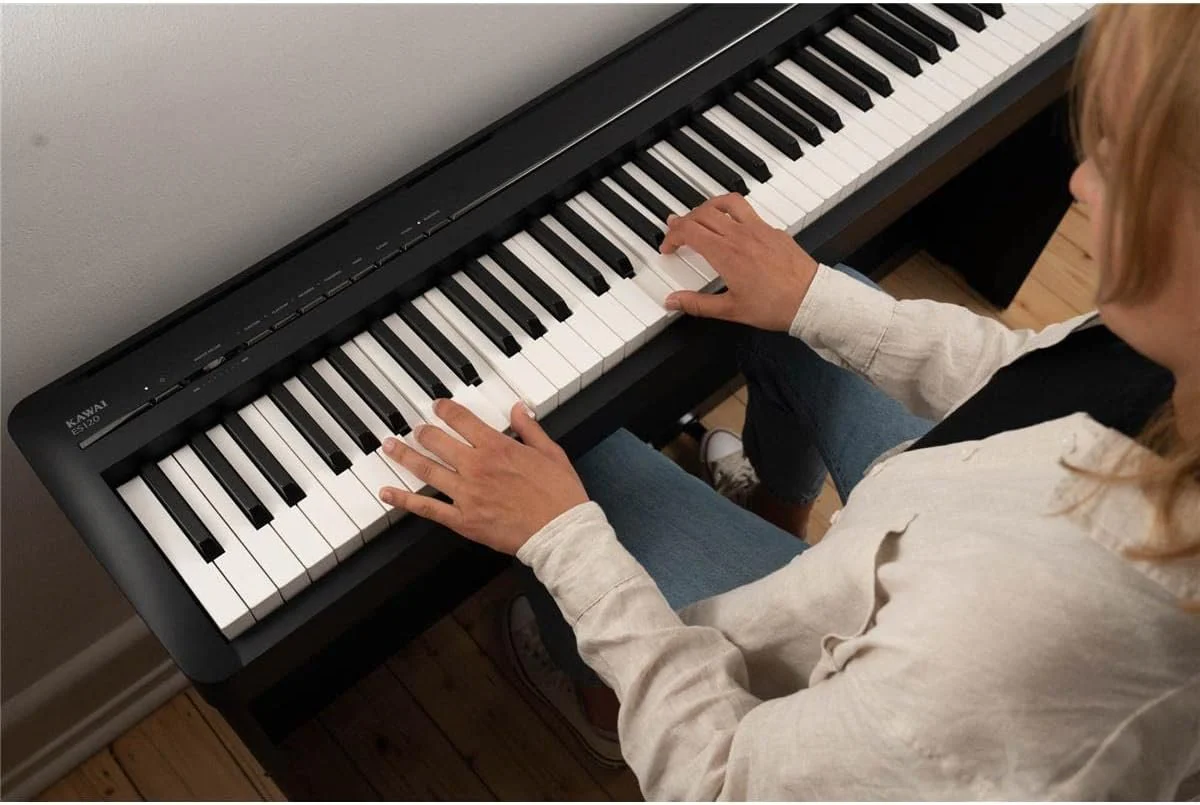 Kawai ES120 88-key Digital Piano with Speakers - Black - Image 7