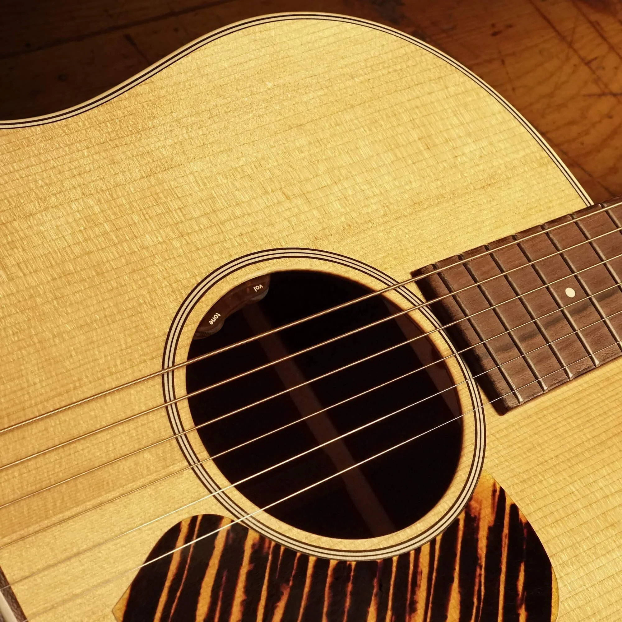 L.R. Baggs Element Active System with Volume and Tone Control Acoustic Guitar Undersaddle Pickup - Image 2