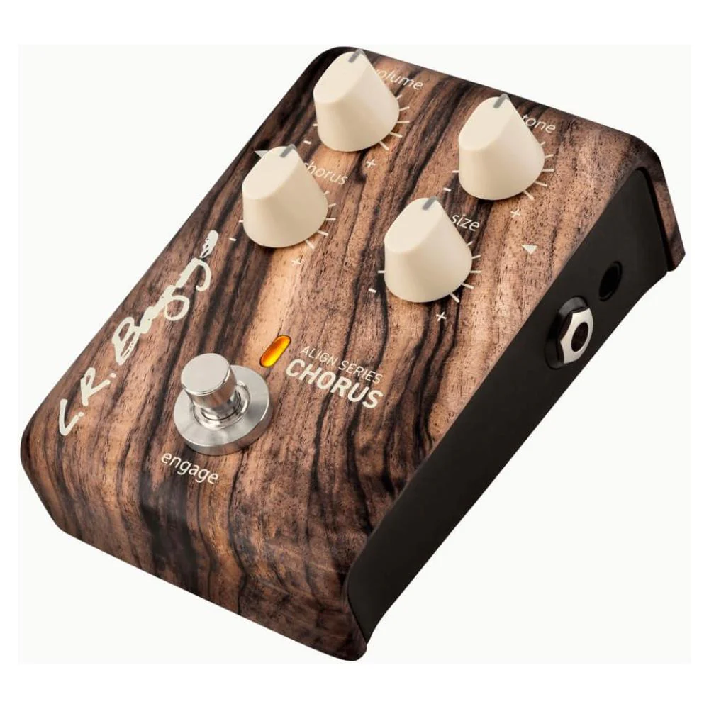 LR Baggs Align Series Chorus Acoustic Pedal Bundle w/ 12x Picks and Liquid Audio Polishing Cloth - Image 4