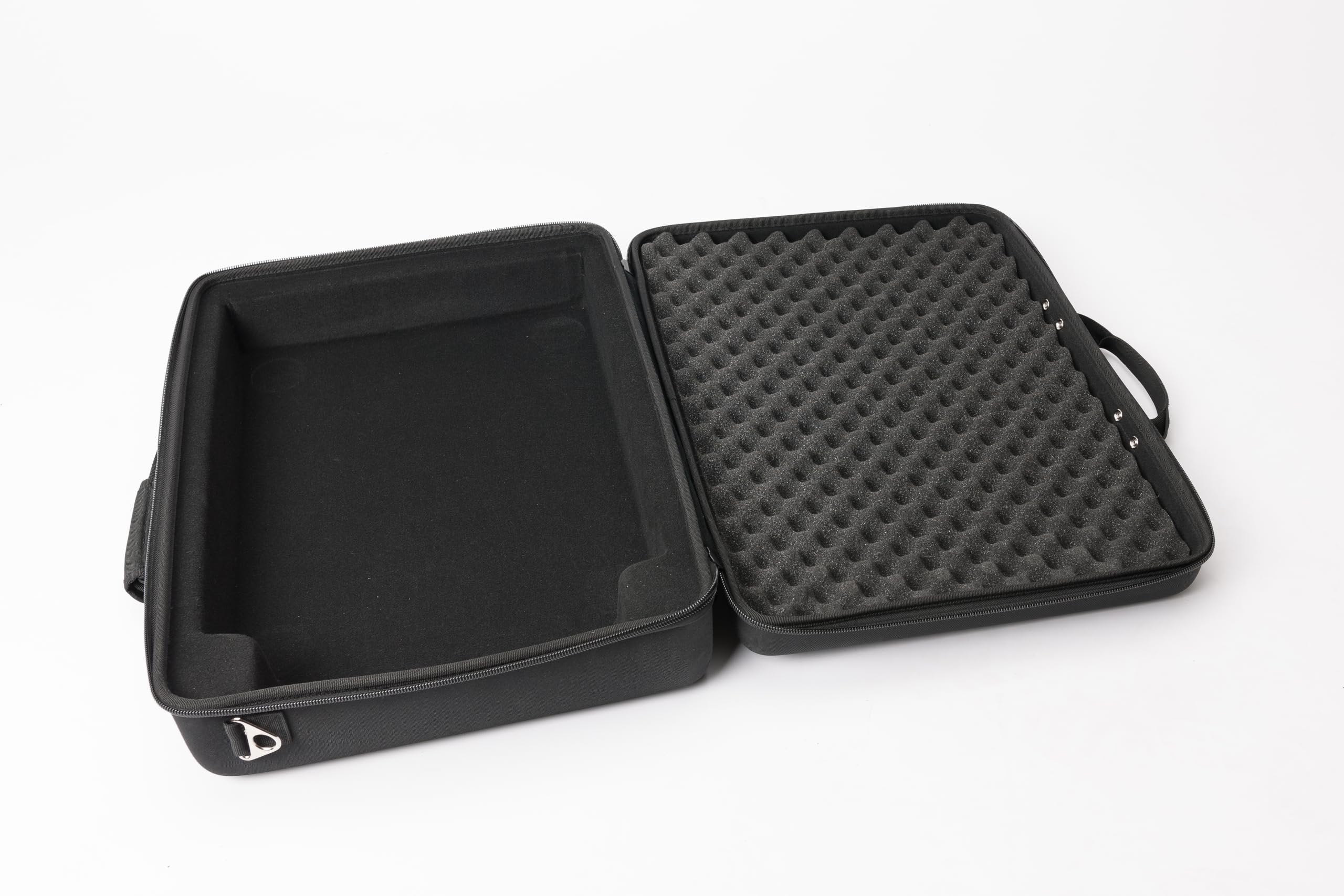 Magma Lightweight CTRL Case Compatible with AlphaTheta CDJ-3000X, Euphonia, Pioneer DJ CDJ-3000, CDJ-2000 NXS2, DJM-900, Xone and more; Molded Hardshell Travel Case for Everyday Protection - Image 5