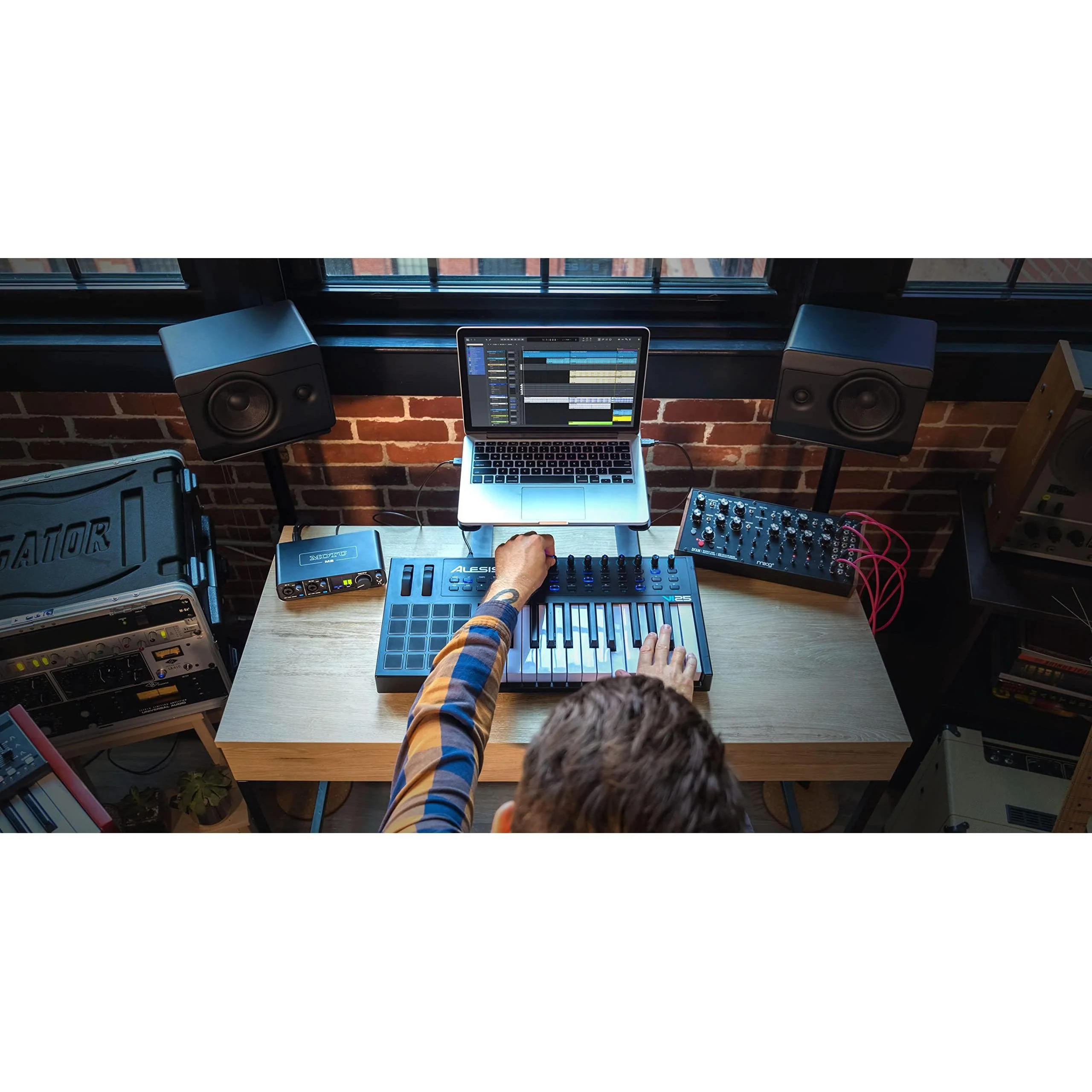 MOTU M2 2x2 USB-C Audio Interface - Image 7