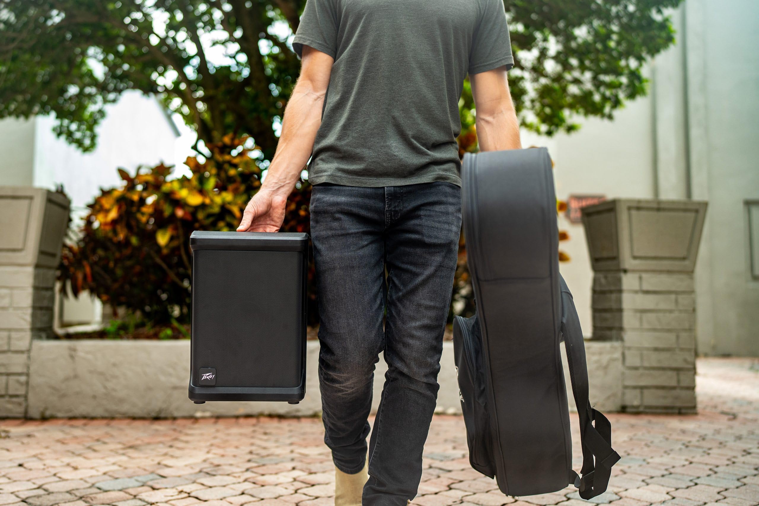 Peavey Solo® Battery Powered Portable PA and Busking Amp, 10-Hour Battery Life, Bluetooth, 4-Channels, Lightweight, Fast Rechargeable Battery, Guitar Input, Reverb Included - Image 5
