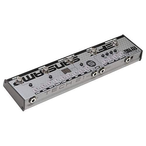 Tech 21 FL5-V2 Fly Rig 5 V2 Multi-Effects Pedal XLR Output Bundle w/ 2x Strukture S6P48 Woven Right Angle Patch Cables, 12x Fender Picks and Liquid Audio Polishing Cloth - Image 3
