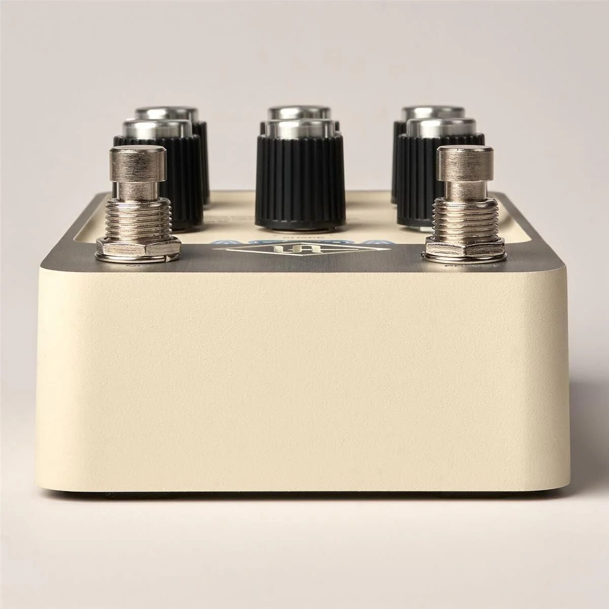 Universal Audio UAFX Astra Modulation Pedal - Image 3