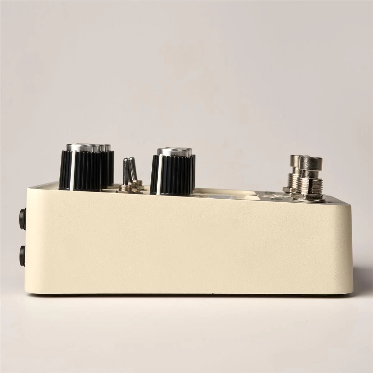 Universal Audio UAFX Astra Modulation Pedal - Image 5