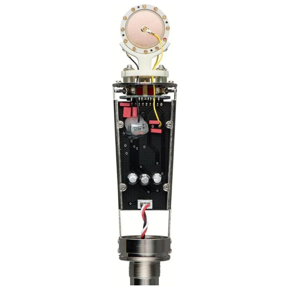 Liquid Audio Warm Audio WA-47jr FET Large-Diaphragm Condenser Microphone, Nickel Bundle w/Pig Hog PHM10 Mic Cable, Shock Mount, Mic Leather Bag Polishing Cloth - Image 3