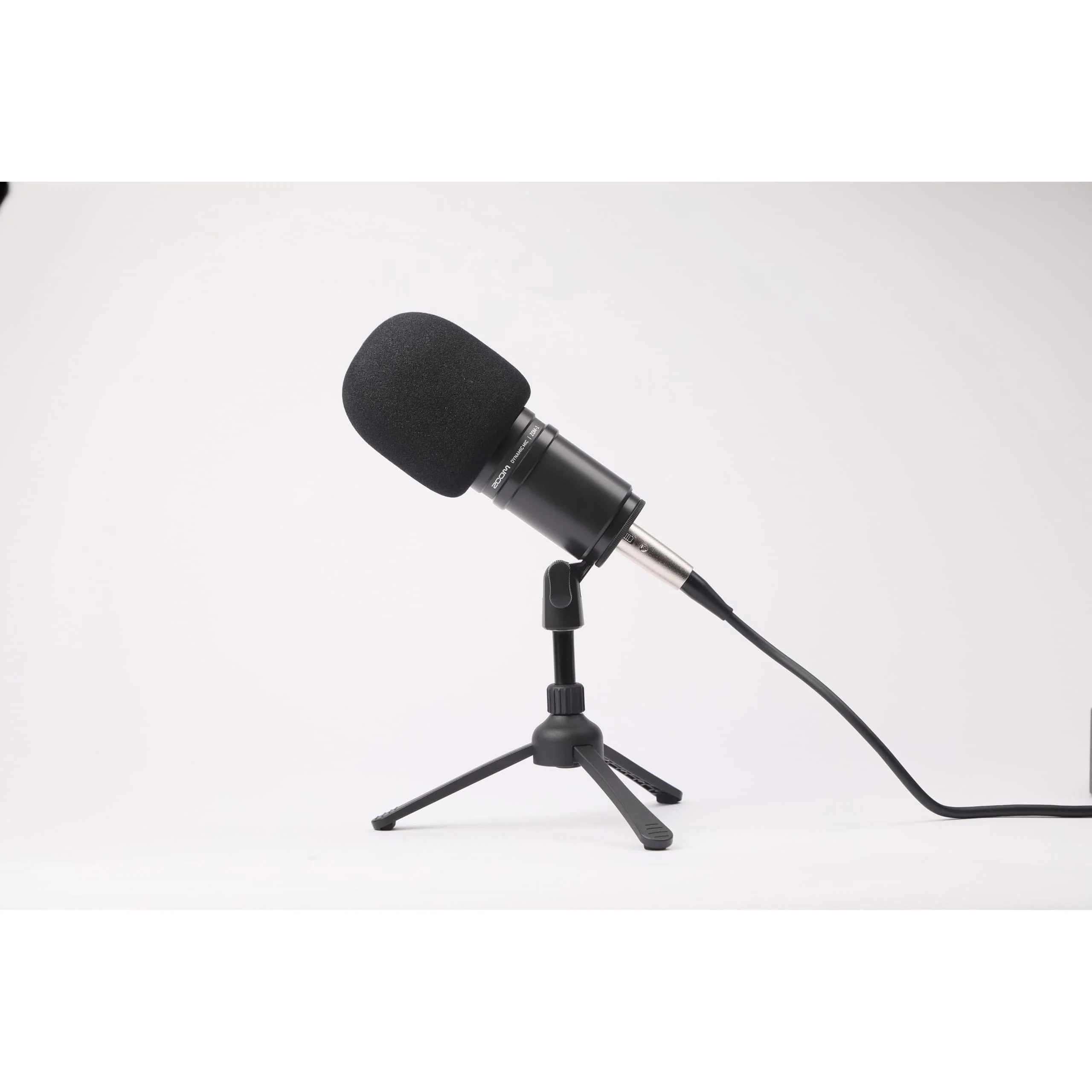 Zoom Dynamic Microphone for Podcasts, Voice-Overs, Interviews, Vocals, and More, High SPL Capability, Sturdy Metal Body, and Large Diaphragm - Image 8